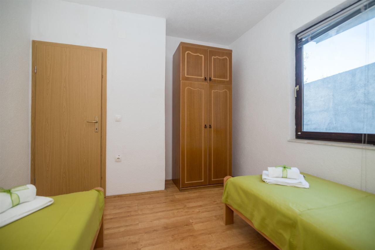 Apartments Galic Pisak Exterior photo